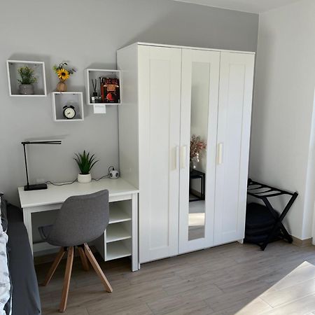 Neu Sanierte Wohnung Fuer 2-4 P เอชเวเกอ ภายนอก รูปภาพ