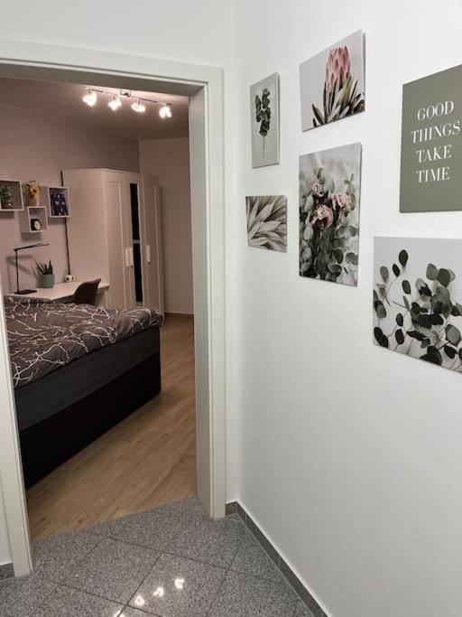 Neu Sanierte Wohnung Fuer 2-4 P เอชเวเกอ ภายนอก รูปภาพ