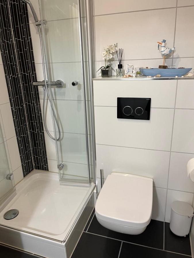 Neu Sanierte Wohnung Fuer 2-4 P เอชเวเกอ ภายนอก รูปภาพ