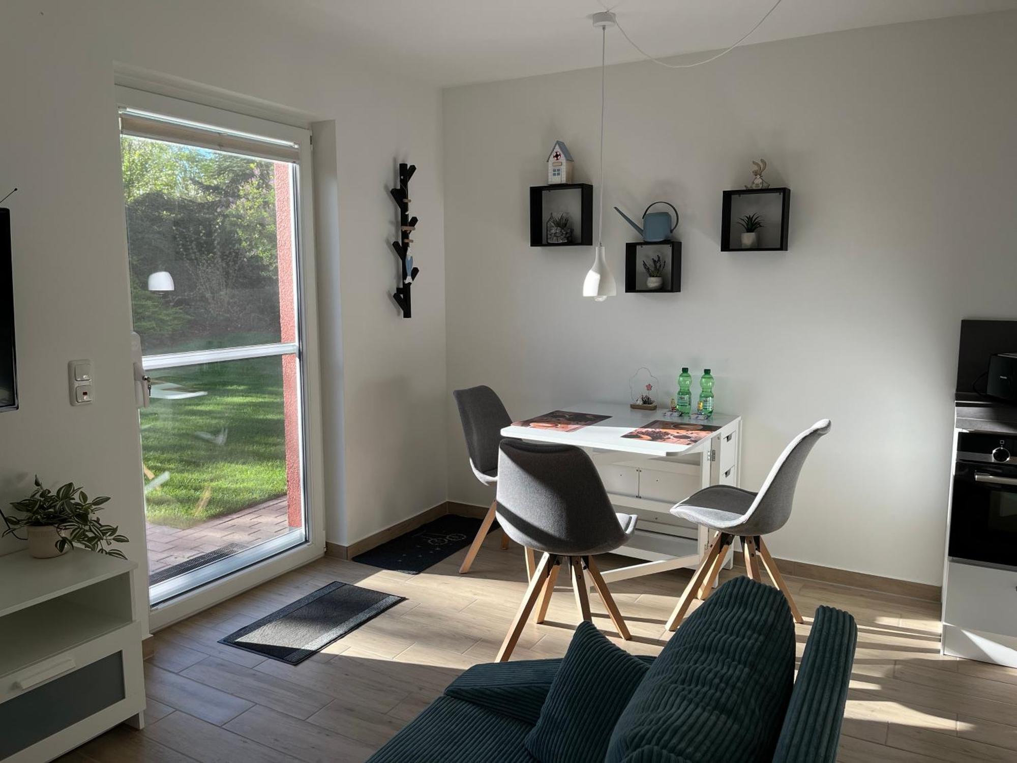 Neu Sanierte Wohnung Fuer 2-4 P เอชเวเกอ ภายนอก รูปภาพ